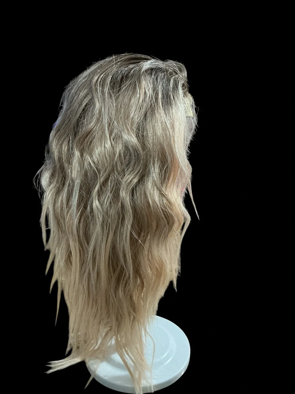Chelsey Smith Crowns natural blonde